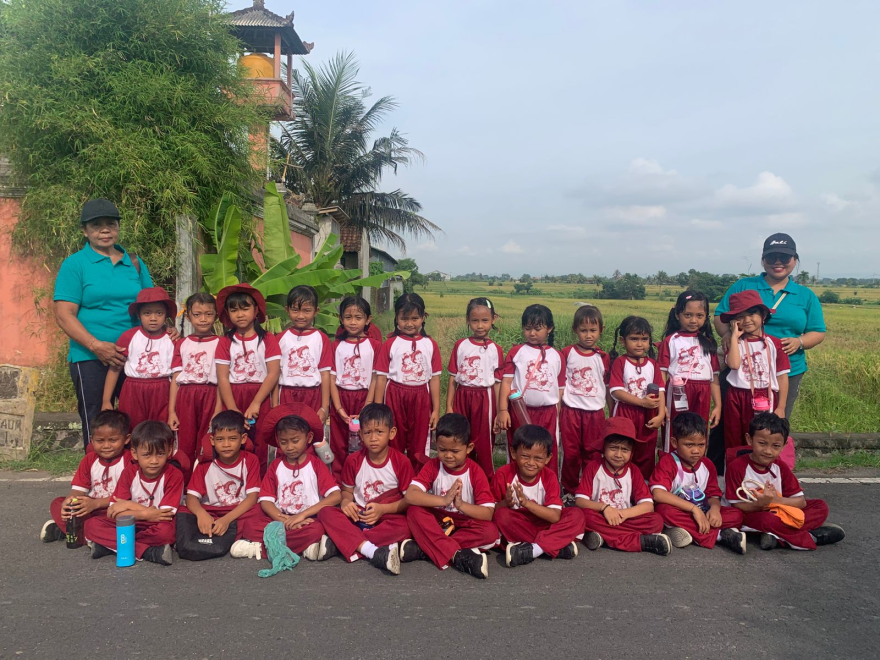 Semangat Sehat dan Gembira Warnai Jeda Semester TK Satya Kumara I Kekeran